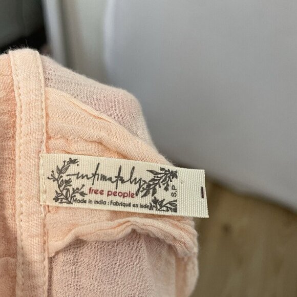 Free People Oversized Gauze Slub Cotton Lightweight Button Down Shirt Pink Small - Picture 6 of 7